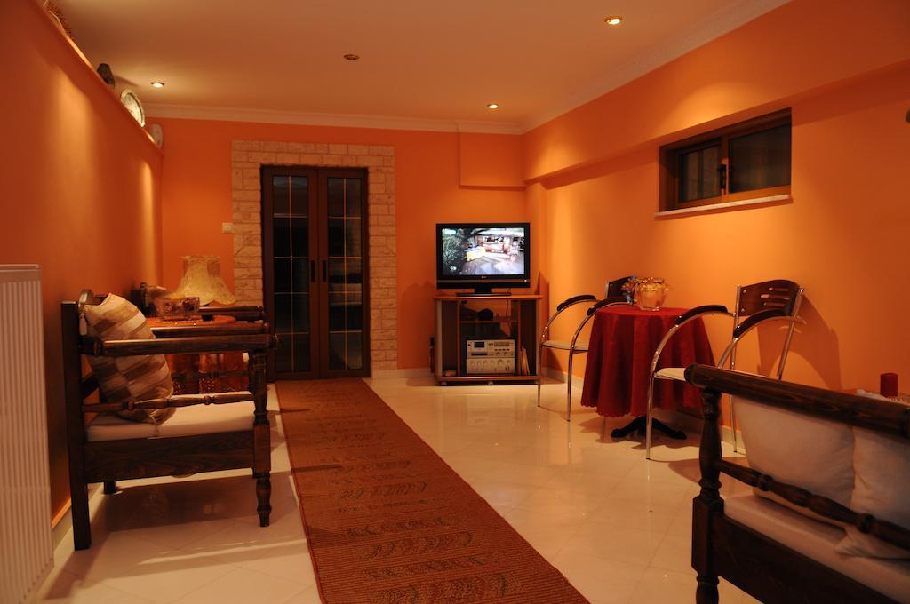 Sofia Apartment Гитио Стая снимка