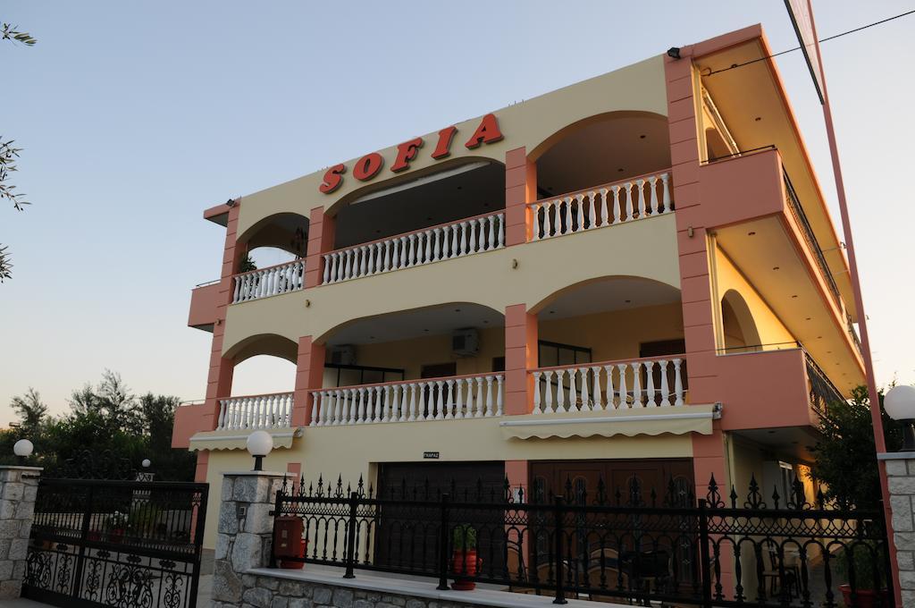 Sofia Apartment Гитио Стая снимка